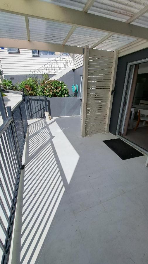 Family Friendly 3Br Flat - 3Min Walk To The Beach - Self Contained Auckland Buitenkant foto